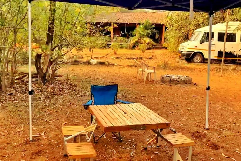 RV Parking photo 2